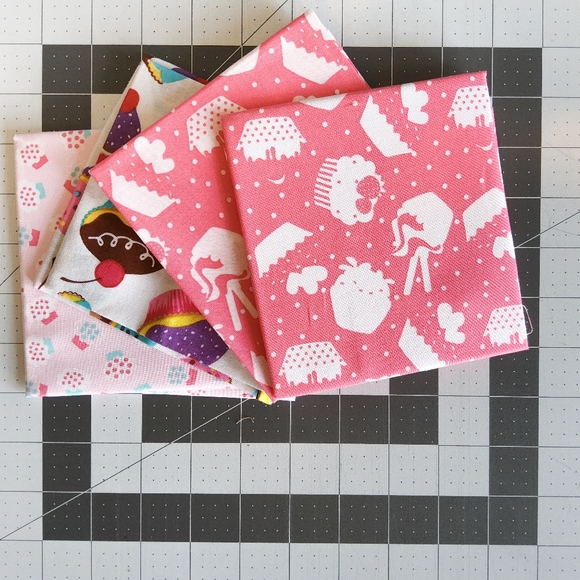 Cotton Quilting Craft Fabric Fat Quarter Bundle Pink Blue Cat Dog Food 35 FQ - Picture 5 of 8